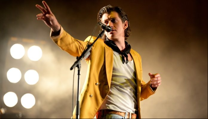 alex-turner-barcelona-2016