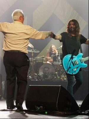 foo-fighters-tiozinho