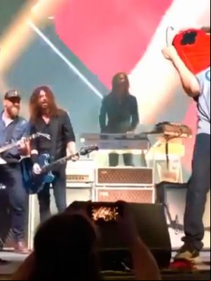 foo-fighters-super-bowl